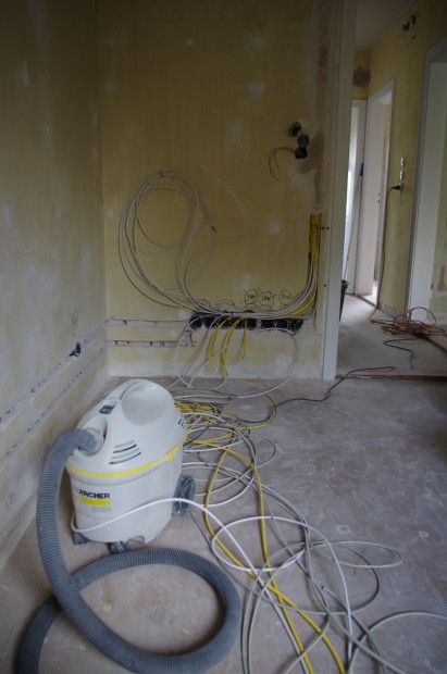 Kabel über Kabel Kabel über Kabel